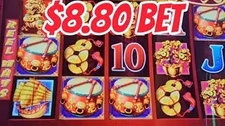 Max Bet Bonus on Dancing Drums!