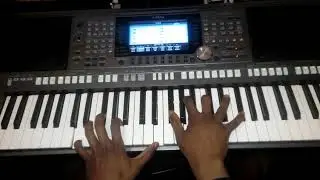 Gospel piano passer d'une progression simple à la progression gospel plus harmonisation