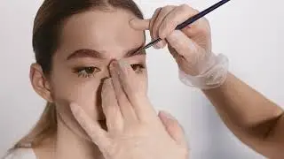 Презентація міжнародного тренера Островерхої Валерії на OMC Global 2023 Eyebrow shaping and tinting