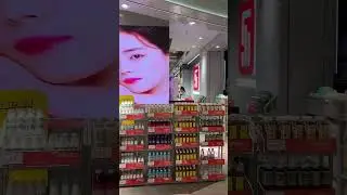 Led display for supermarket in shopping mall. 90 seamless splicing