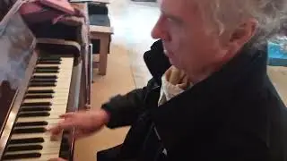 Jacques Steyn on Piano