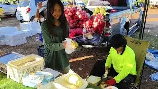 #ตลาดนัด ของกินเยอะมาก !