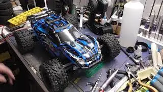 Traxxas Rustler 4x4  Basher Project - VXL conversion and clean