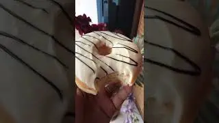 White chocolate donuts with vanilla glazed