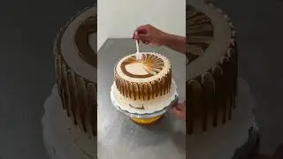 Мраморный торт с карамельным соусом дульсе де лече
