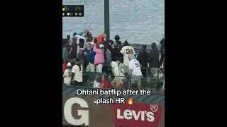 The Ohtani bat flip 👀