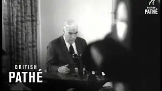 Menzies Arrives Home (1961)