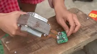 18-Year-Old Genius Girl Repairs Electric Bike&rsquo;s Broken Brakes and Cracked Storage Compartment