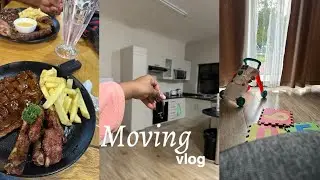 random vlog: I MOVED OUT!