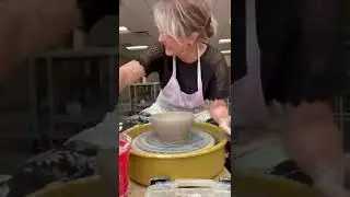 Bowl Demos #potterywheel #bowldemo #howto #throwabowl #potter #artisan #ceramicpro #pottery #chrys