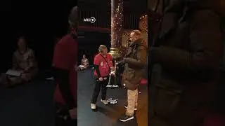 Leonie rapt das Opening von Ross Antonys & Paul Reeves Super-Show!🤩| &bdquo;Weihnachten f&uuml;r alle&ldquo;🎄#shorts