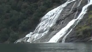 FRIAREN WATERFALL NORWAY