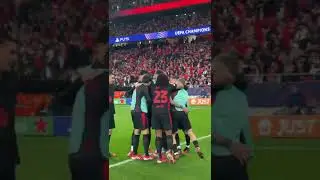 Bar&ccedil;a &agrave; vie ❤️💙 vamos, je veux voir les c&oelig;ur bleu rouge dans les commentaires Raph&euml;l