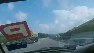 Jalan tol di Malaysia.