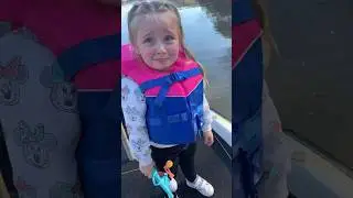 Little girl got shocked after catching her first fish and lost it😂