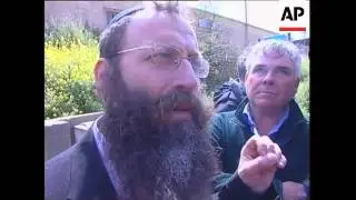 WRAP Protesters dispersed after rally by Jewish extremists ADDS reax