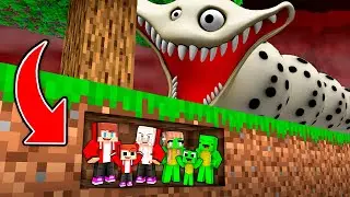 JJ and Mikey Use TINY MOD To Prank ROBLOX HUNGRY WORM PHASE 2 In Minecraft ! - Maizen