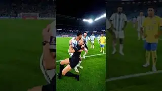 L&rsquo;arbitre sort le rouge..le joueur sort un D&Eacute;HANCH&Eacute;