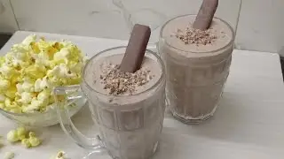 मिल्कशेक और पॉपकॉर्न. Popcorn and Perk Milkshake. 2min Recipe. Lock down में बनाई मसाला पॉपकॉर्न