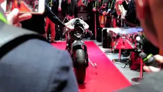 YAMAHA MOTOROID CES 2018 DEMO