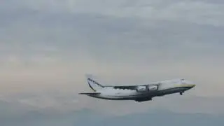 avi&oacute;n ucraniano  ANTONOT