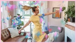 ЭКСКУРСИЯ ПО ГОСТИНОЙ И Обзор Joybird Кожаный диван Элиота (искусственный камин и стена из растений!)