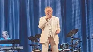 Inledningsmedley (60-tal) - Tommy Körberg, Grand Finale @ Huskvarna Folkets Park 2024