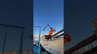 🔥РАЙДЕР НАШЕЙ КОМАНДЫ YuzhkaTeam @E-R_team126 УЖЕ ГАСИТ🔥#shorts #scooter #самокат #трюки #short