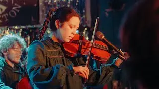Ninush - Clips of live at Windmill, 18/12/2024