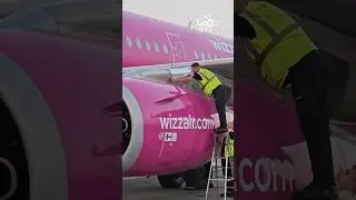 Silent Hero of Emergency Aircraft Repairs #shorts