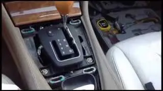 Jaguar 2003 S-Type J gate, stereo, removal, interior