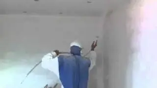 Airless latex spuiten