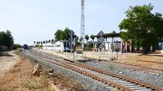Tren Media Distancia parando en Gibraleón. 21 de septiembre de 2025.