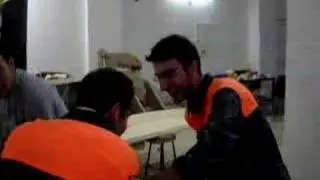 Makinacılar laboratuarda sonunda çıldırdı
