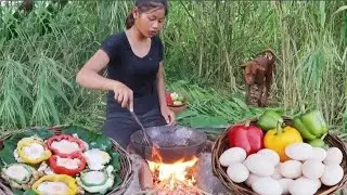 Survival cooking in forest- Cooking duck egg  bell peppers with chili sauce for eat with dog
