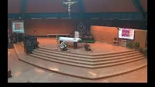 Celebrazione domenicale della Santa Messa nella Parrocchia SS Stimmate.