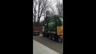 Earthbin Customer Pickup - Earthbin Waste/Recycling Bins