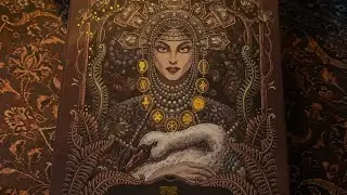 The Slavic Legends Tarot &hearts;️ Different Card Stock??