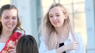 Honest Stunning Women