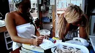 Simple Life: Paris & Nicole Prank Calls