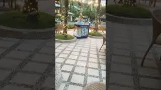 EDSA Shang poolside bar