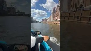 Już tylko miesiąc żeby życie znowu wyglądało jak marzenie 😍 #oldtown #gdansk #jetski #adventure