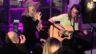 Sara Sangfelt - Unplugged at Hard Rock Caf&eacute; - Six Feet Under