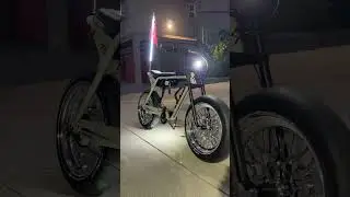 Custom rims on this Super73 ZX