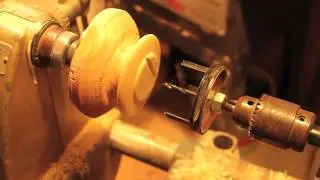 Turning a wooden bracelet on a lathe