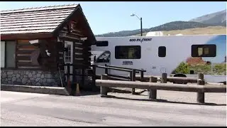 Yellowstone plans limited reopening
