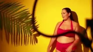 La moda tambi&eacute;n es para mujeres de tallas grandes [Noticias] - TeleMedellin