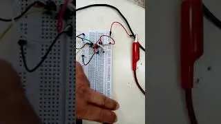 مهتز عديم الاستقرار بواسطة IC 555 (تطبيق عملي)Astable multivibrator by IC 555 (practically)