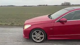 Bil Mercedes Benz E 350 kupe - NLFK5917.MOV