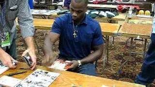 Adrian Peterson Signs For The SI KING  6-12-11